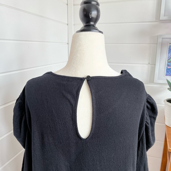 🆕 Stella & Dot Size 1X Black Long sleeve top with shoulder ruching, NWT - Picture 12 of 14